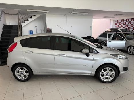 FORD Fiesta Hatch 1.6 16V 4P SEL FLEX, Foto 3
