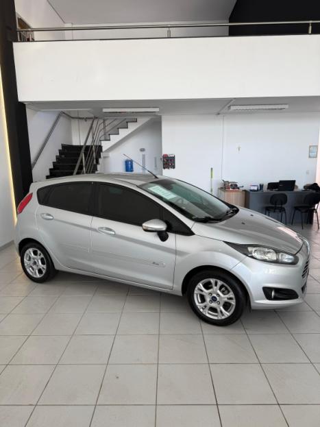 FORD Fiesta Hatch 1.6 16V 4P SEL FLEX, Foto 4