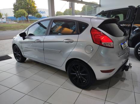 FORD Fiesta Hatch 1.6 16V 4P SE FLEX, Foto 4