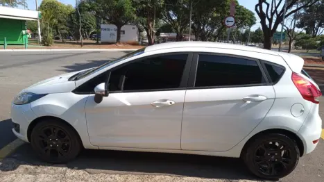 FORD Fiesta Hatch 1.6 16V 4P SE FLEX, Foto 6