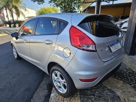 FORD Fiesta Hatch 1.6 16V 4P SE FLEX, Foto 6