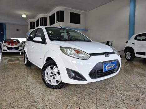 FORD Fiesta Hatch 1.6, Foto 2