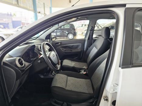 FORD Fiesta Hatch 1.6, Foto 10