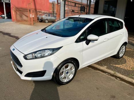 FORD Fiesta Hatch 1.5 16V 4P S FLEX, Foto 6