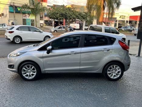 FORD Fiesta Hatch 1.5 16V 4P S FLEX, Foto 5