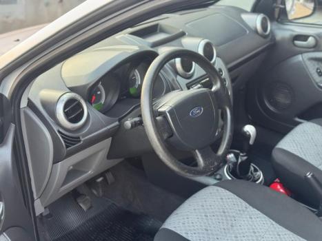 FORD Fiesta Hatch 1.6 4P ROCAM FLEX, Foto 5