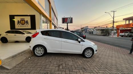 FORD Fiesta Hatch 1.5 16V 4P S FLEX, Foto 4
