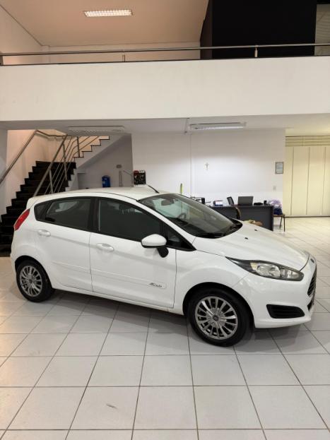 FORD Fiesta Hatch 1.5 16V 4P S FLEX, Foto 6