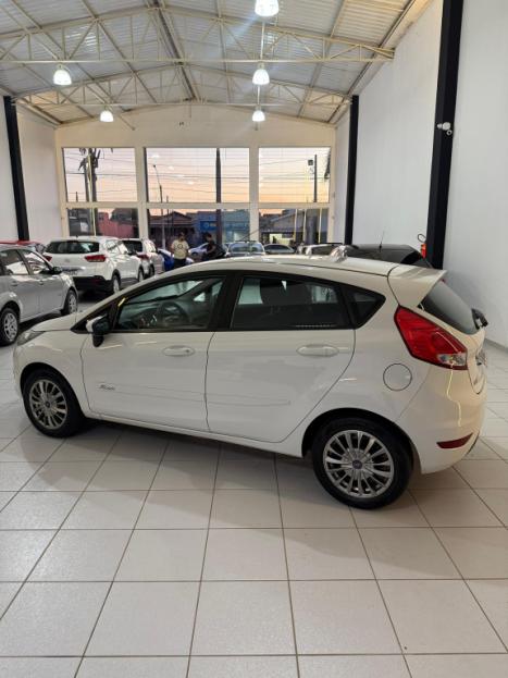 FORD Fiesta Hatch 1.5 16V 4P S FLEX, Foto 9