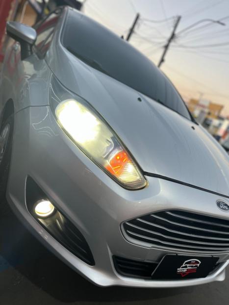 FORD Fiesta Hatch 1.5 16V 4P S FLEX, Foto 9