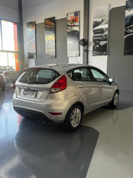 FORD Fiesta Hatch 1.6 16V 4P SE FLEX, Foto 4