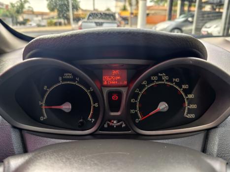 FORD Fiesta Hatch 1.6 4P ROCAM FLEX, Foto 19