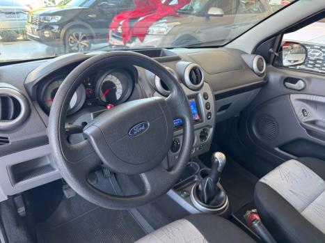 FORD Fiesta Hatch 1.6, Foto 13