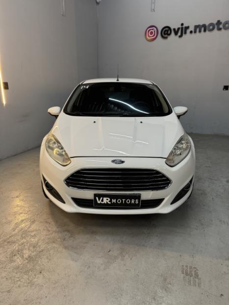FORD Fiesta Hatch 1.6 16V 4P TITANIUM FLEX, Foto 2