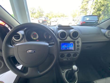 FORD Fiesta Hatch 1.6, Foto 11