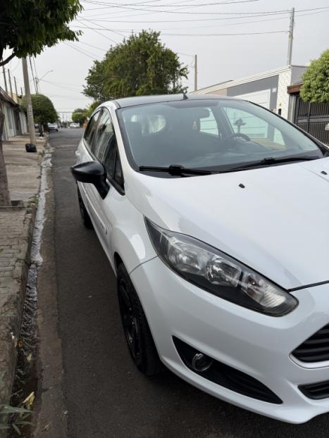FORD Fiesta Hatch 1.5 16V 4P S FLEX, Foto 3