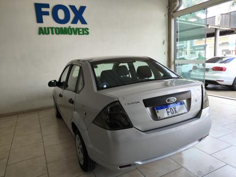 FORD Fiesta Sedan 1.6 4P FLEX, Foto 4