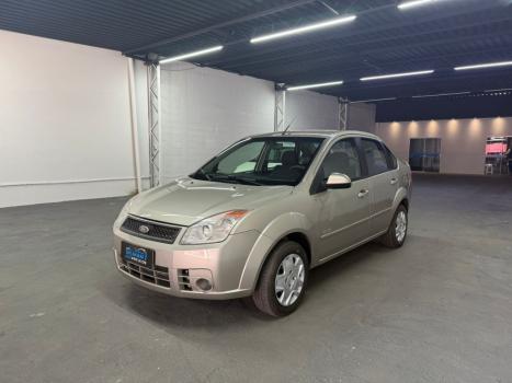 FORD Fiesta Sedan 1.6 4P FLEX, Foto 1