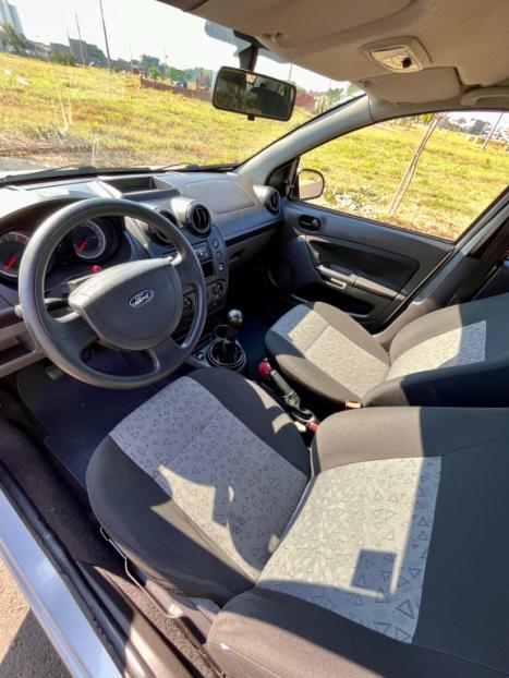 FORD Fiesta Sedan 1.6 4P FLEX, Foto 8