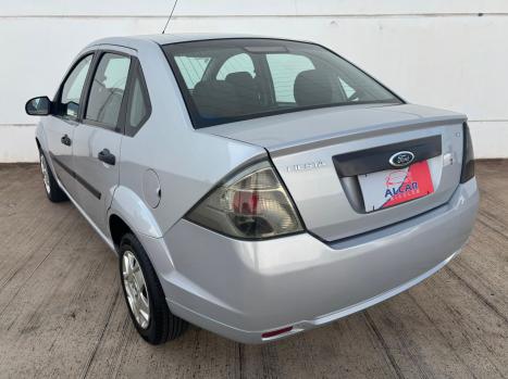 FORD Fiesta Sedan 1.6 4P ROCAM FLEX, Foto 4