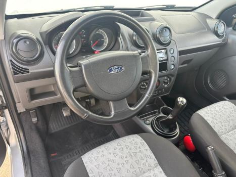 FORD Fiesta Sedan 1.6 4P ROCAM FLEX, Foto 10