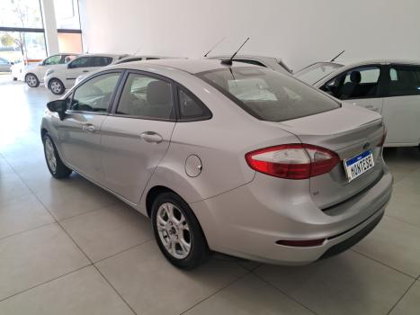 FORD Fiesta Sedan 1.6 16V 4P SEL, Foto 4
