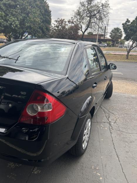 FORD Fiesta Sedan 1.6 4P FLEX, Foto 4