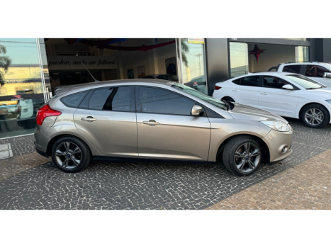 FORD Focus Hatch 1.6 16V 4P SE FLEX, Foto 4