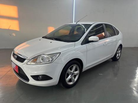 FORD Focus Hatch 1.6 4P, Foto 2