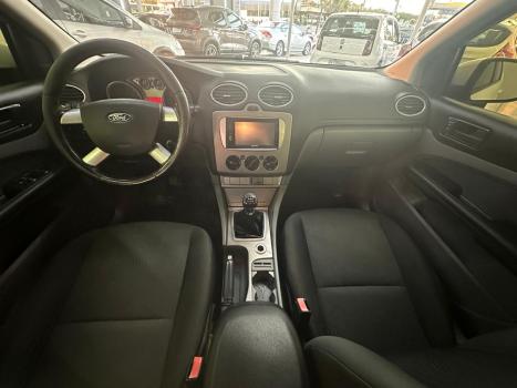 FORD Focus Hatch 1.6 4P, Foto 8