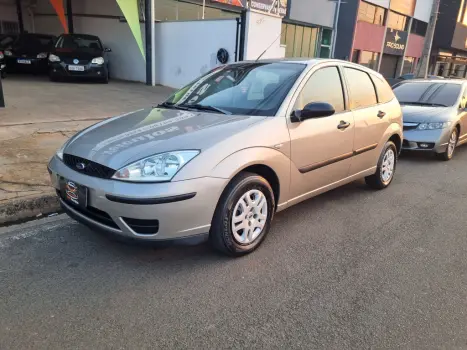 FORD Focus Hatch 1.6 4P, Foto 1