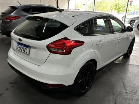 FORD Focus Hatch 1.6 16V 4P SE FLEX, Foto 5