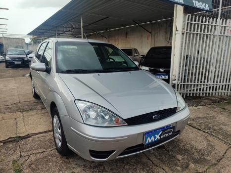 FORD Focus Hatch 1.6 4P FLEX GL, Foto 4