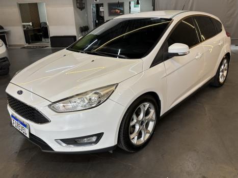 FORD Focus Hatch 1.6 16V 4P SE PLUS FLEX, Foto 3