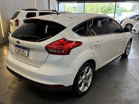 FORD Focus Hatch 1.6 16V 4P SE PLUS FLEX, Foto 4