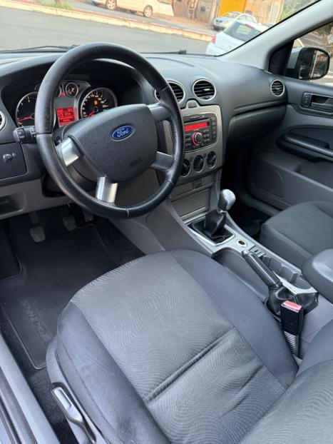 FORD Focus Hatch 1.6 4P GLX FLEX, Foto 7