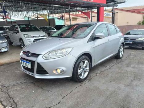 FORD Focus Hatch 1.6 4P, Foto 1