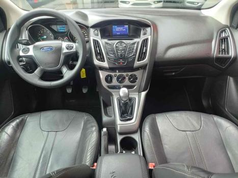 FORD Focus Hatch 1.6 4P, Foto 13