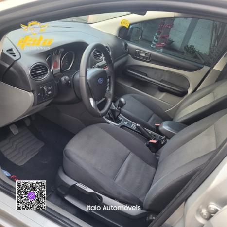 FORD Focus Hatch 1.6 16V 4P FLEX GL, Foto 8