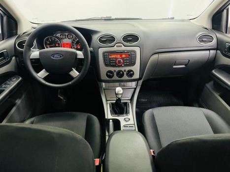 FORD Focus Hatch 1.6 16V 4P FLEX GL, Foto 4