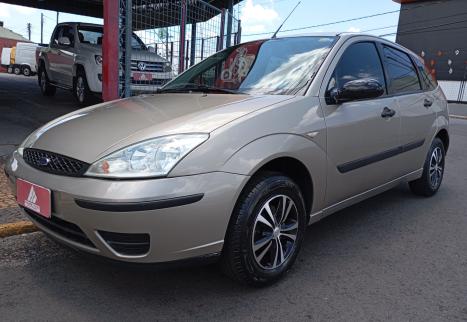 FORD Focus Hatch 1.6 4P, Foto 2