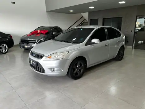 FORD Focus Hatch 1.6 4P GL, Foto 3