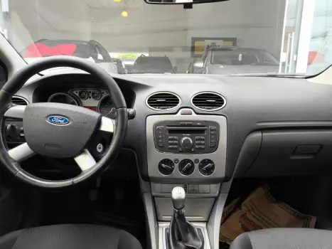 FORD Focus Hatch 1.6 4P, Foto 5