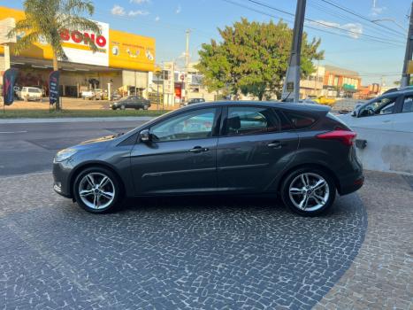 FORD Focus Hatch 1.6 16V 4P SE FLEX, Foto 5