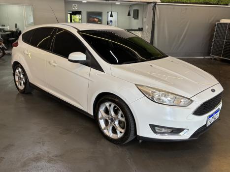 FORD Focus Hatch 1.6 16V 4P SE PLUS FLEX, Foto 1