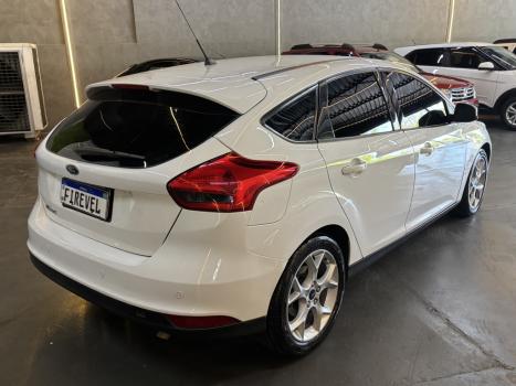 FORD Focus Hatch 1.6 16V 4P SE PLUS FLEX, Foto 4