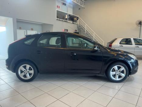 FORD Focus Hatch 1.6 16V 4P SE FLEX, Foto 4