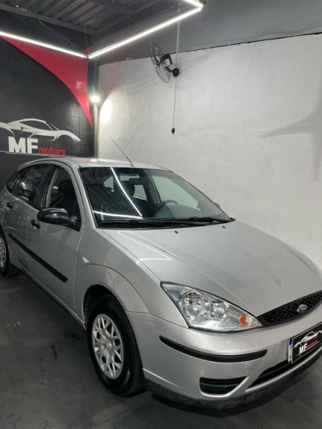 FORD Focus Hatch 1.6 16V 4P SE PLUS FLEX, Foto 2