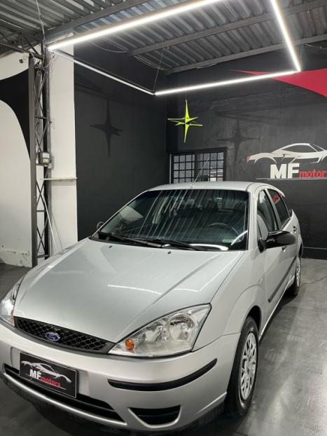 FORD Focus Hatch 1.6 16V 4P SE PLUS FLEX, Foto 3