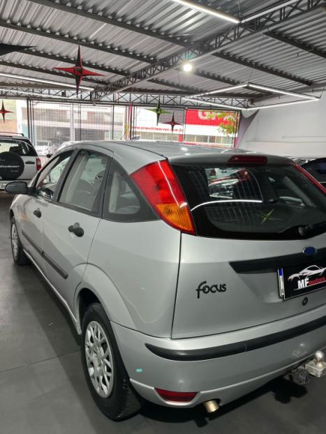 FORD Focus Hatch 1.6 16V 4P SE PLUS FLEX, Foto 5
